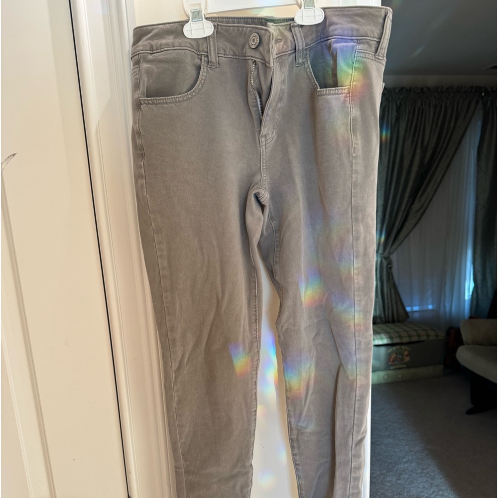 American Eagle Gray Cropped Jeggings